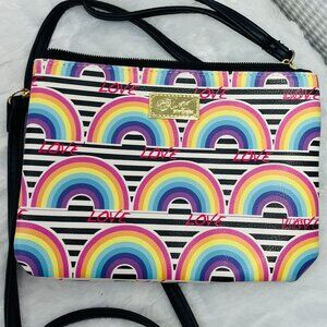 Betsey Johnson Crossbody Wristlet Rainbow Bag Zip close Convertible Luv Betsey